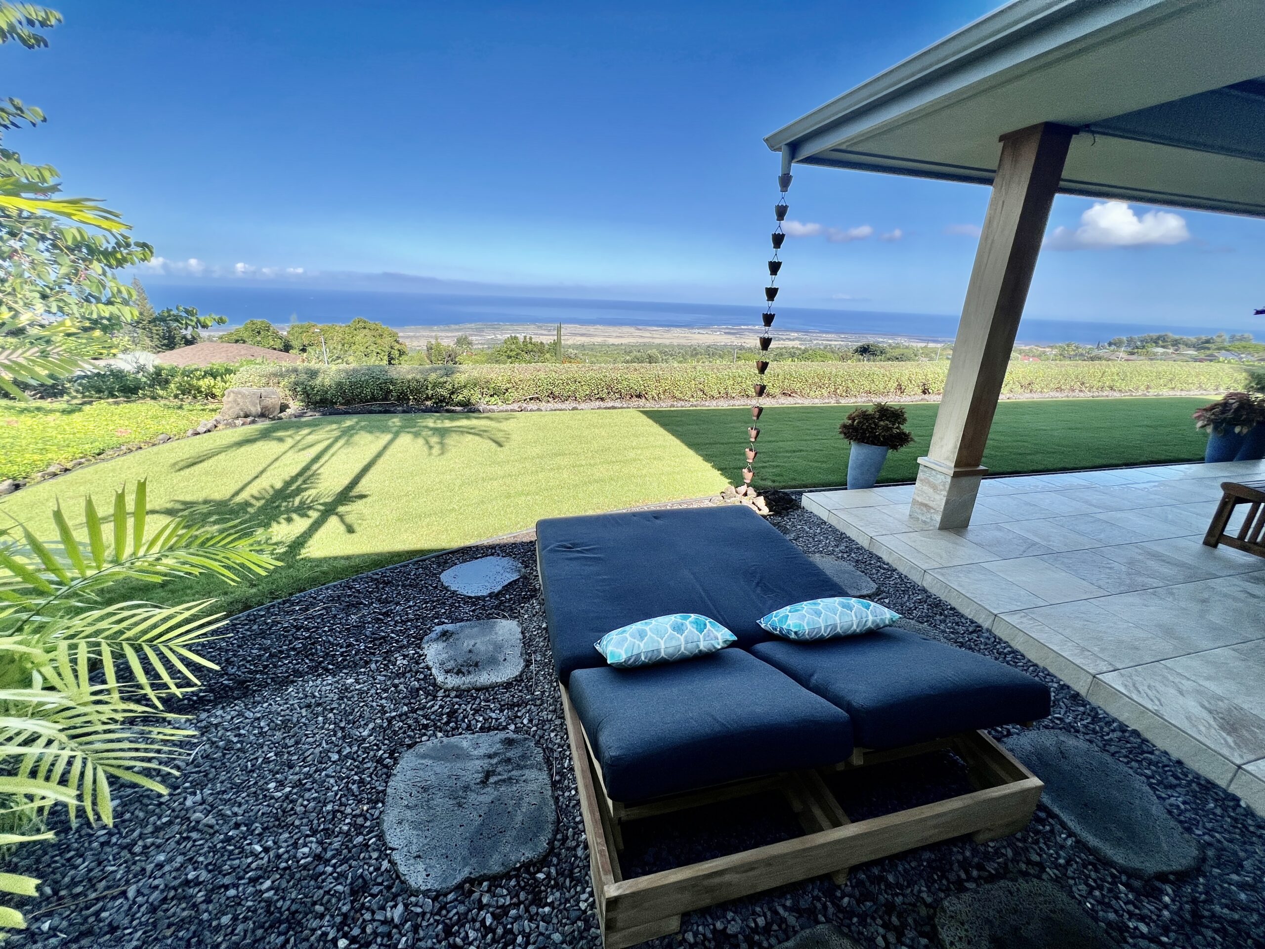 Read more about the article 6 Reasons to Invest in a Second Home in Kailua Kona for West Coast Buyers in 2023