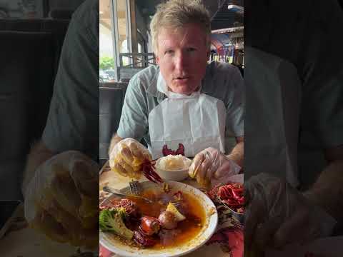 Read more about the article Eating Crawfish at Rockncrab, Kailua Kona