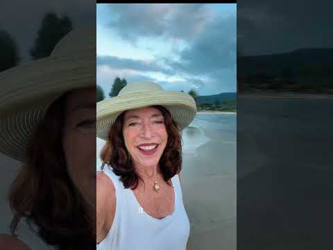 Read more about the article I Had to Cross a River for This Sunset in Kauai